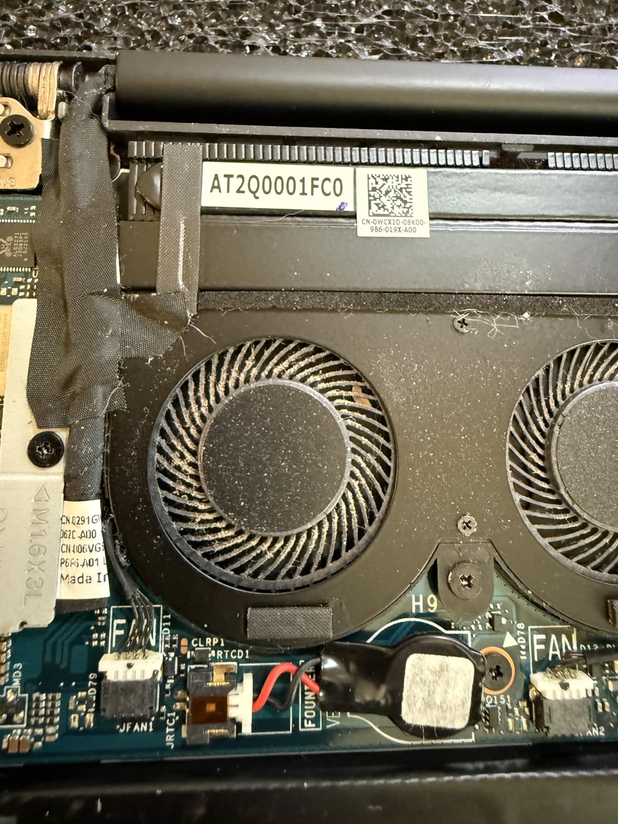 Dell XPS 7390 Laptop PC 13.4 inch FHD Non-Touch Laptop PC, Intel Core i7-10710U 10th Gen Processor, 16GB Ram, 256GB NVMe SSD, Webcam, Thunderbolt, Windows 11 Pro (Renewed) customer photo 1