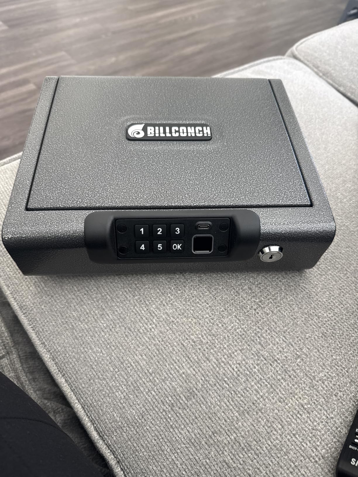 BILLCONCH Biometric Gun Safe for Pistols - 3-Ways Unlock Fingerprint/Digital PIN/Key customer photo 1