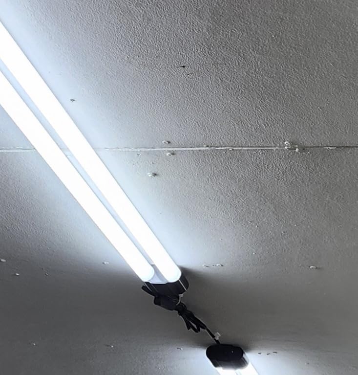 BBOUNDER 10 Pack Linkable LED Utility Shop Light, 4400 LM, 6500K Cool Daylight, 4 FT Integrated Fixture for Garage, 40W Equivalent 250W, Surface + Suspension Mount, Black customer photo 1