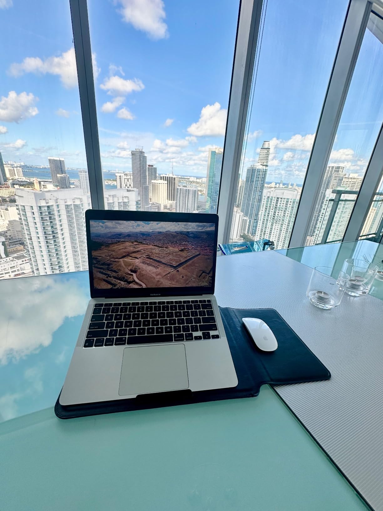 Fintie Sleeve Case for MacBook Air 13.6 A3449 A3240 A3113 A2681, Pro 14 A3427 A3426 A3434 A3401 A3185 A3112 A2992 A2918 A2779 A2442, MacBook Pro/Air/Neo 13 - Slim Bag Cover with Stand, Brown customer photo 2