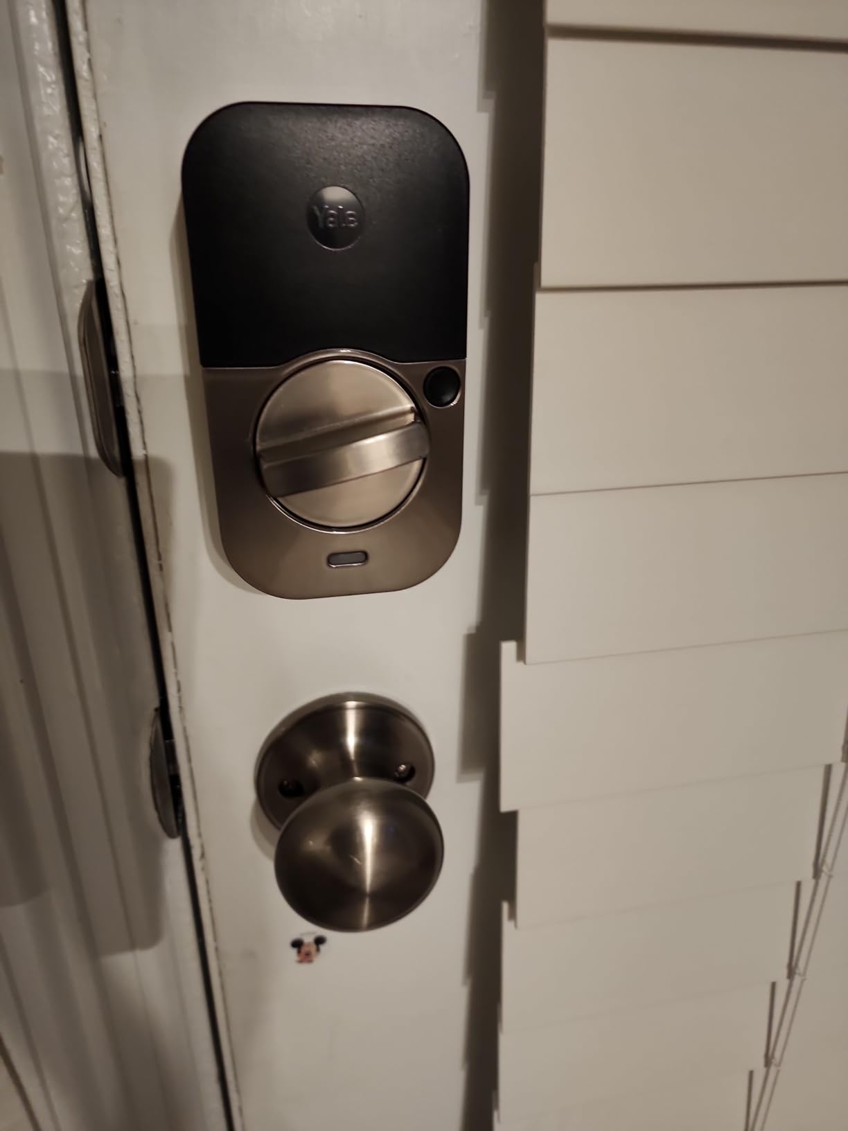 Yale Security Assure Lock 2 Deadbolt, Black Suede Keyed Smart Entry Door Lock with Wi-Fi Connected Keypad for Code Entry and Remote Access, YRD410-WF1-BSP customer photo 2