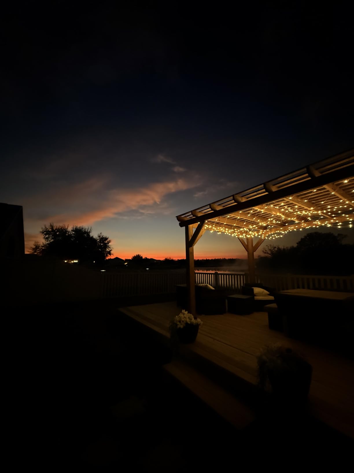 Eueasy LED Lights Outdoor Fairy Lights Chandelier - 270L Gazebo Net Lights with 8 Lighting Modes, 10x10 FT Chandelier for Pergolas customer photo 1