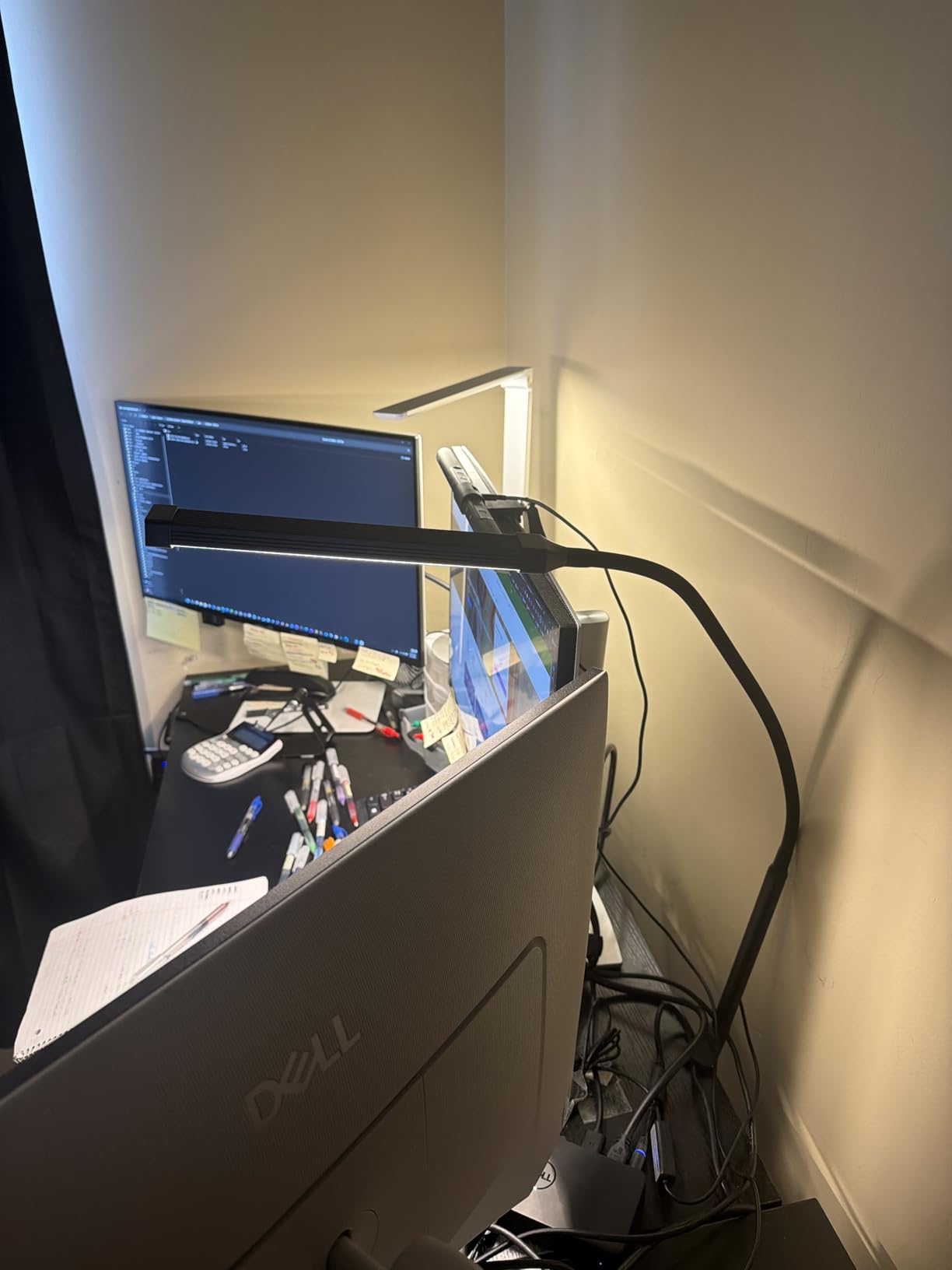 Voncerus LED Desk Lamp with Clamp, Eye-Caring Clip on Lights for Home Office, 3 Modes 10 Brightness, Long Flexible Goose-Neck, Metal, Swing Arm Architect Task Table Lamps with USB Adapter, Black customer photo 1