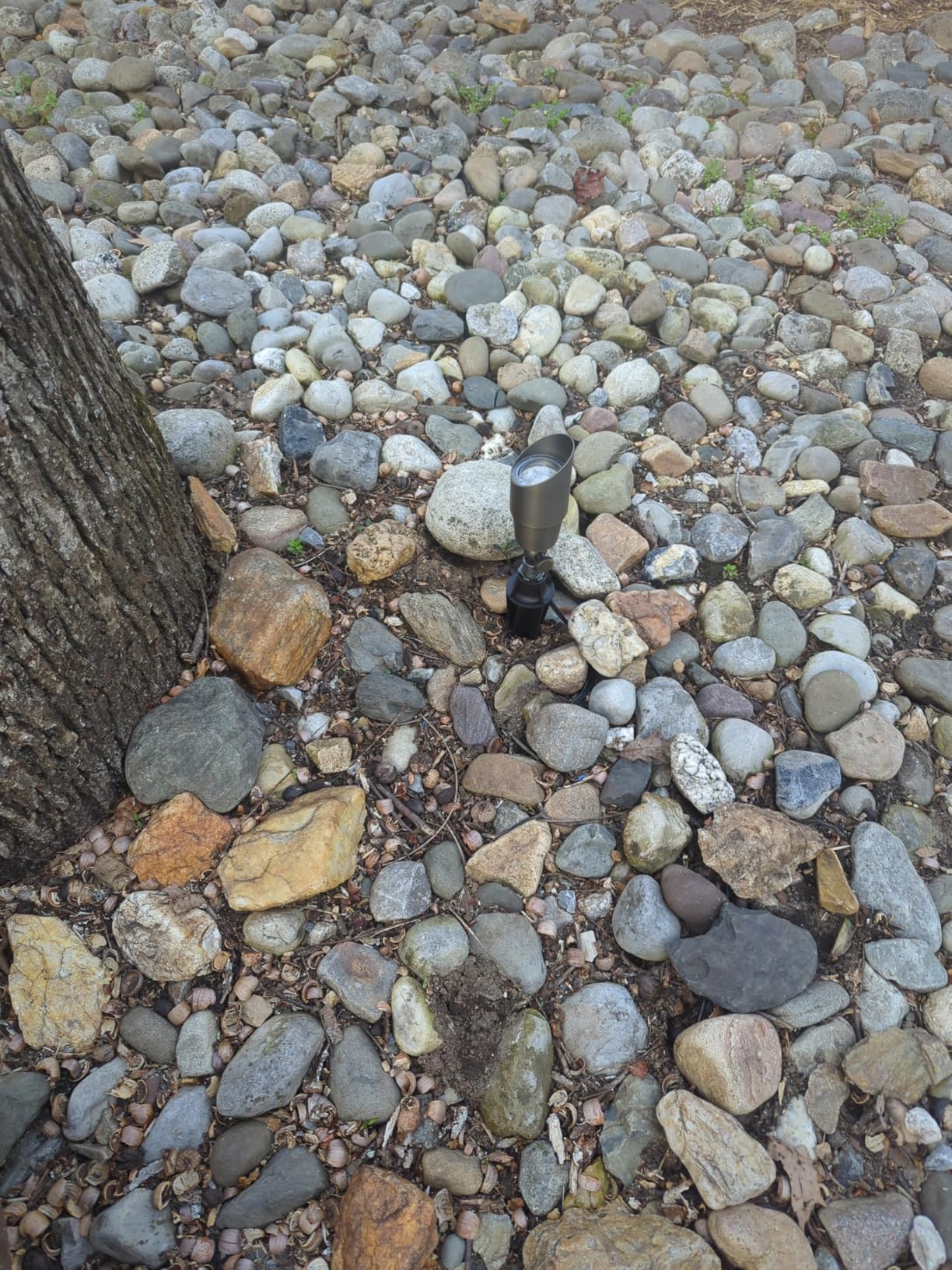 Gardencoin Solid Brass Outdoor Landscape Spotlights, 12V Heavy Duty Low Voltage LED Spot Light Waterproof for Garden and Yard Up Lighting, Bronze Accent Lighting Fixture Without Bulb, 6 Pack customer photo 1