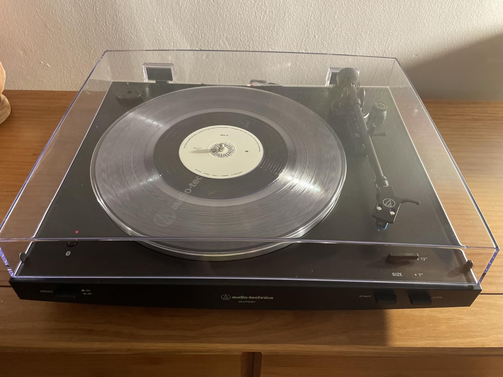 Audio-Technica AT-LP3XBT-WH Bluetooth Turntable Belt Drive Fully Automatic 33/45 (White) customer photo 2