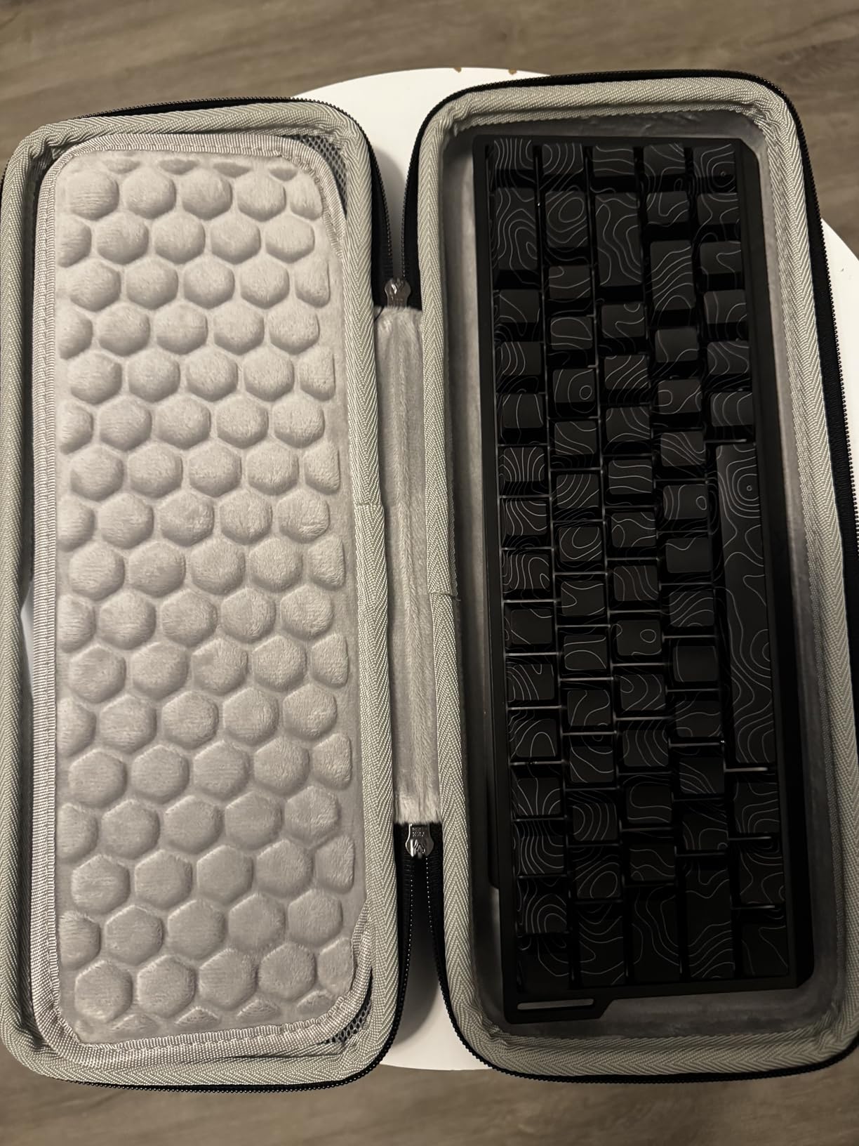 GEEKRIA 65% Compact Keyboard Case, Hard Shell Travel Carrying Bag for 68 Keys Compact Keyboard, Compatible with Keychron K6/ K6 Pro/Keychron Q2 Pro/ Q2 Max, HyperX Alloy Origins 65 Keyboard customer photo 1
