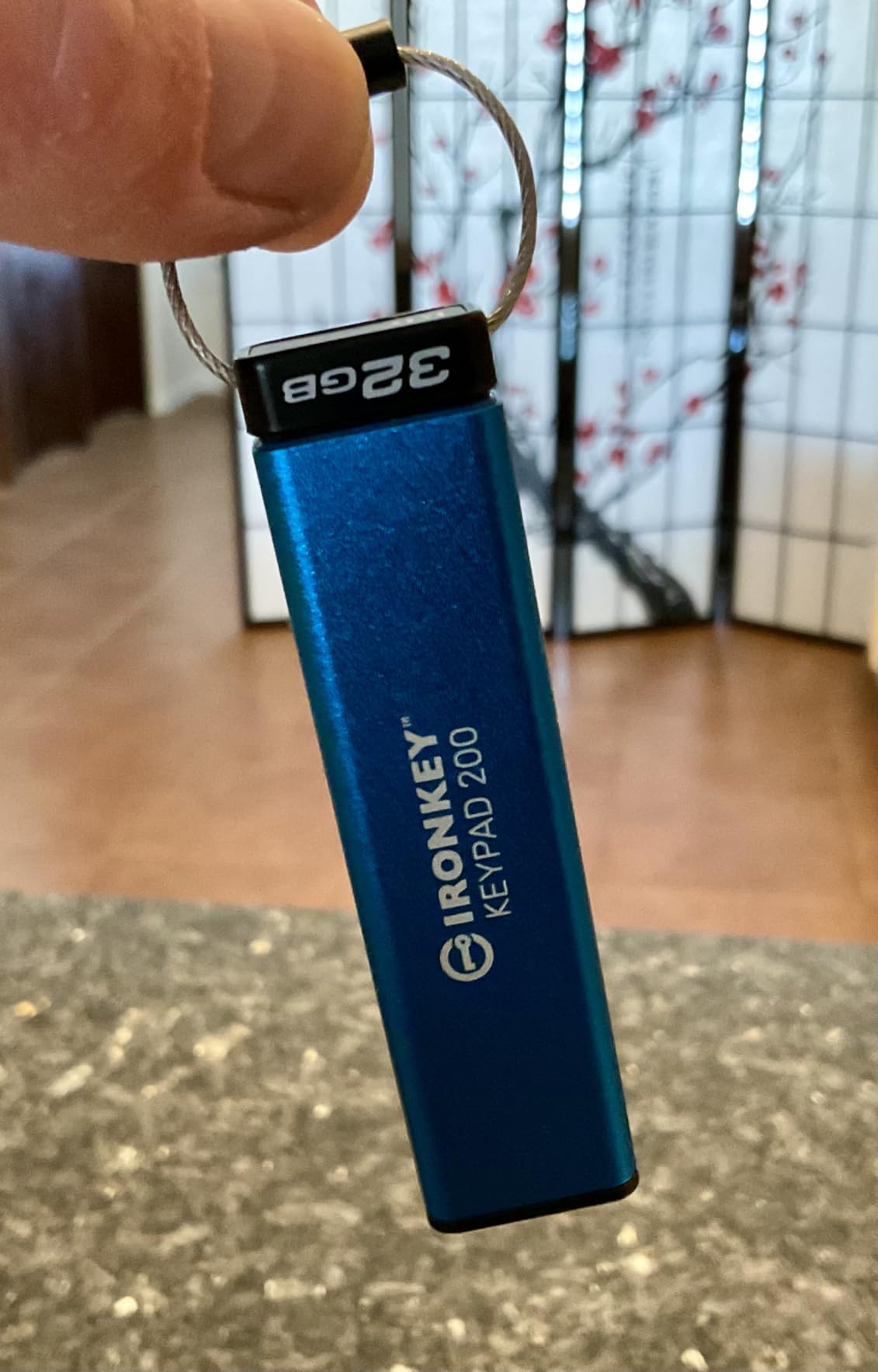 Kingston Ironkey Keypad 200 32GB Encrypted USB | Alphanumeric Keypad | Multi-Pin Access | XTS-AES 256-bit | FIPS 140-3 Level 3 Certified | Brute Force & BadUSB Protection | IKKP200/32GB customer photo 1