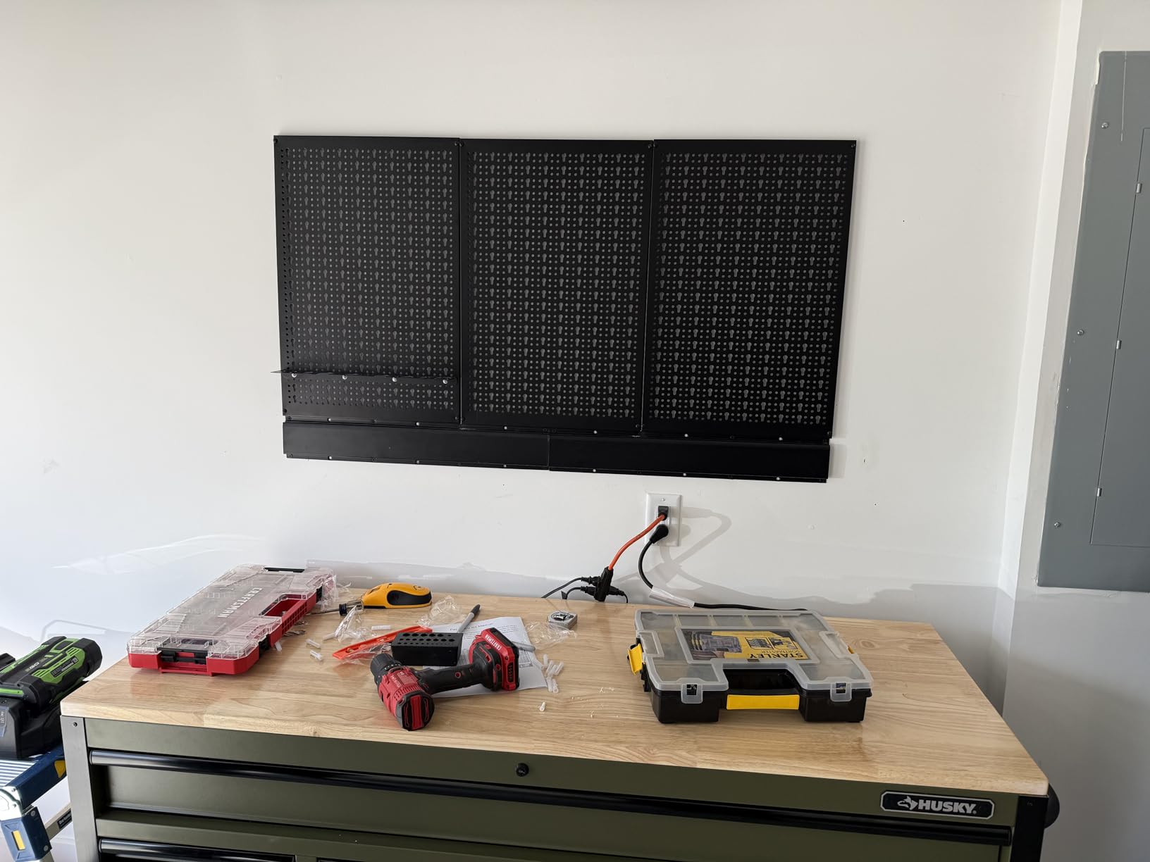 TORACK Metal Pegboard Wall Organizer System for Garage, 109PCS Kit with Pegboard Bins, Hooks, Peg Locks, Black Steel customer photo 1