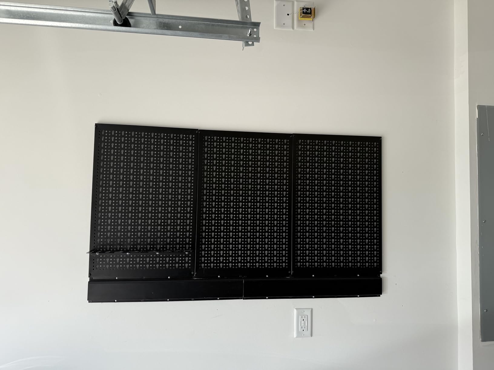 TORACK Metal Pegboard Wall Organizer System for Garage, 109PCS Kit with Pegboard Bins, Hooks, Peg Locks, Black Steel customer photo 2