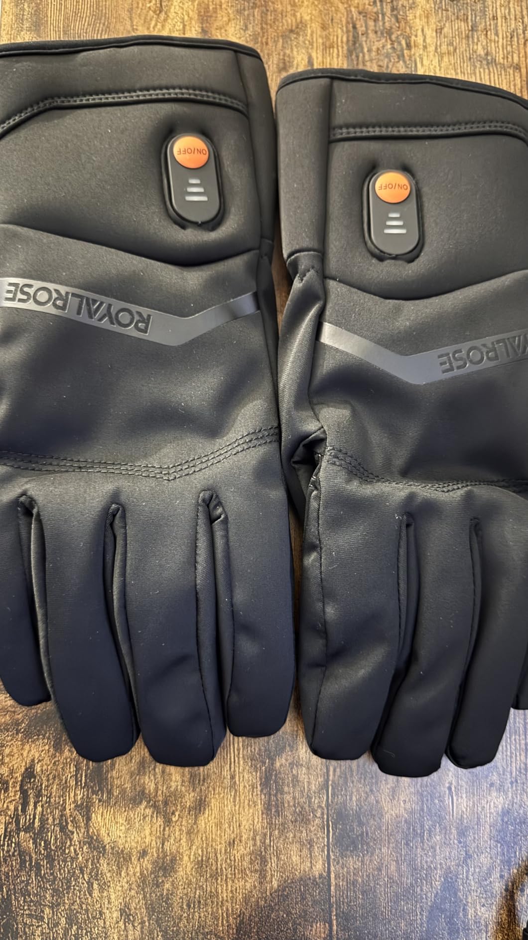 Royalrose Heated Gloves Liners for Men Women, Rechargeable Waterproof Winter Thin Heated Work Gloves with Arthritis Raynaud's Relief for Ski Golf Hiking Driving customer photo 2