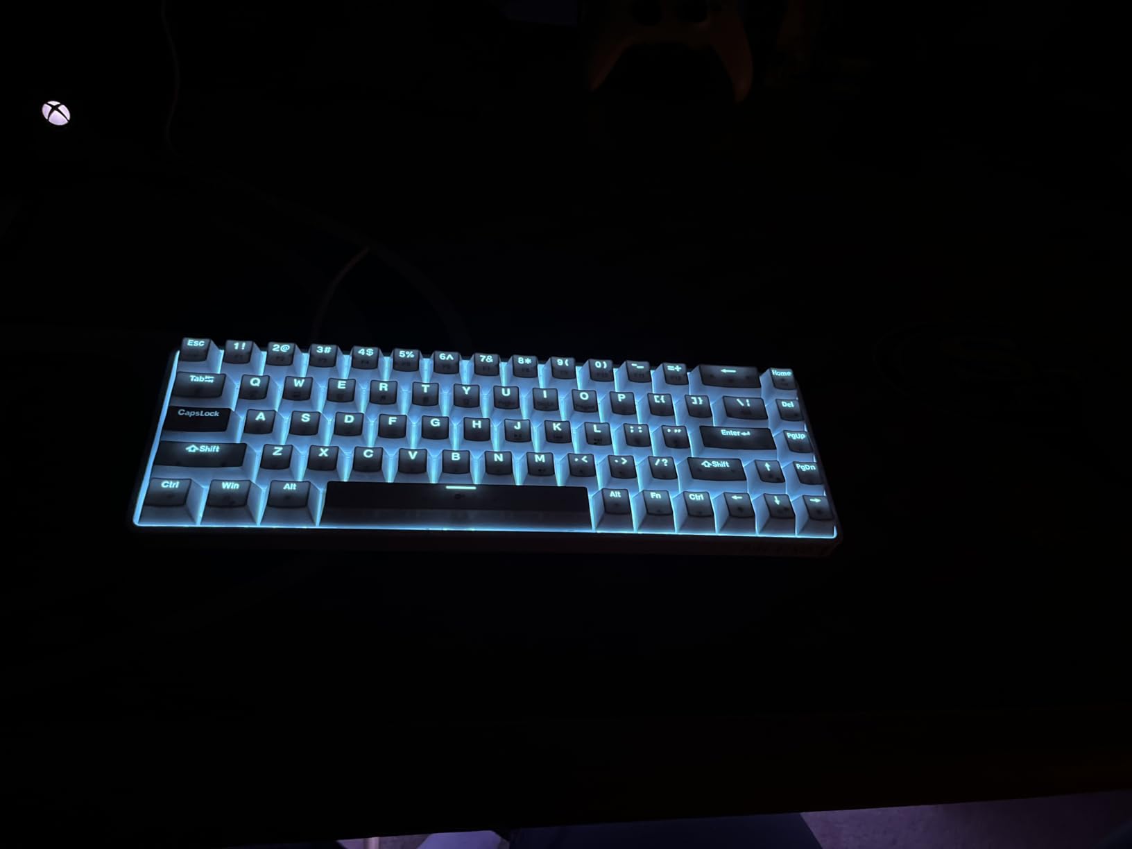 DIERYA T68SE 60% Gaming Mechanical Keyboard, Ultra Compact Mini 68 Key with Red Switches Wired Keyboard, Anti-Ghosting Keys, for Windows Laptops and PC Gamers, White customer photo 1