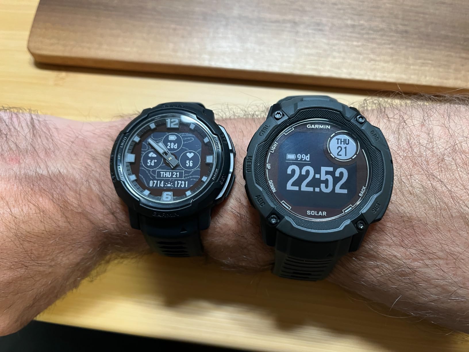 Garmin Instinct Crossover Solar, Rugged Hybrid Smartwatch with Solar Charging Capabilities, Analog Hands and Digital Display, Graphite customer photo 1