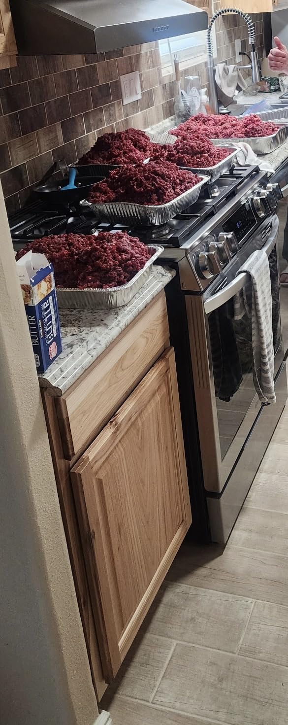 Electric Meat Grinder, Sausage Stuffer with 3 Sausage Tubes, 2 Blades, 3 Plates, 3200W Max, Meat Grinder Heavy Duty for Home Kitchen Use, Stainless Steel (Black) customer photo 2