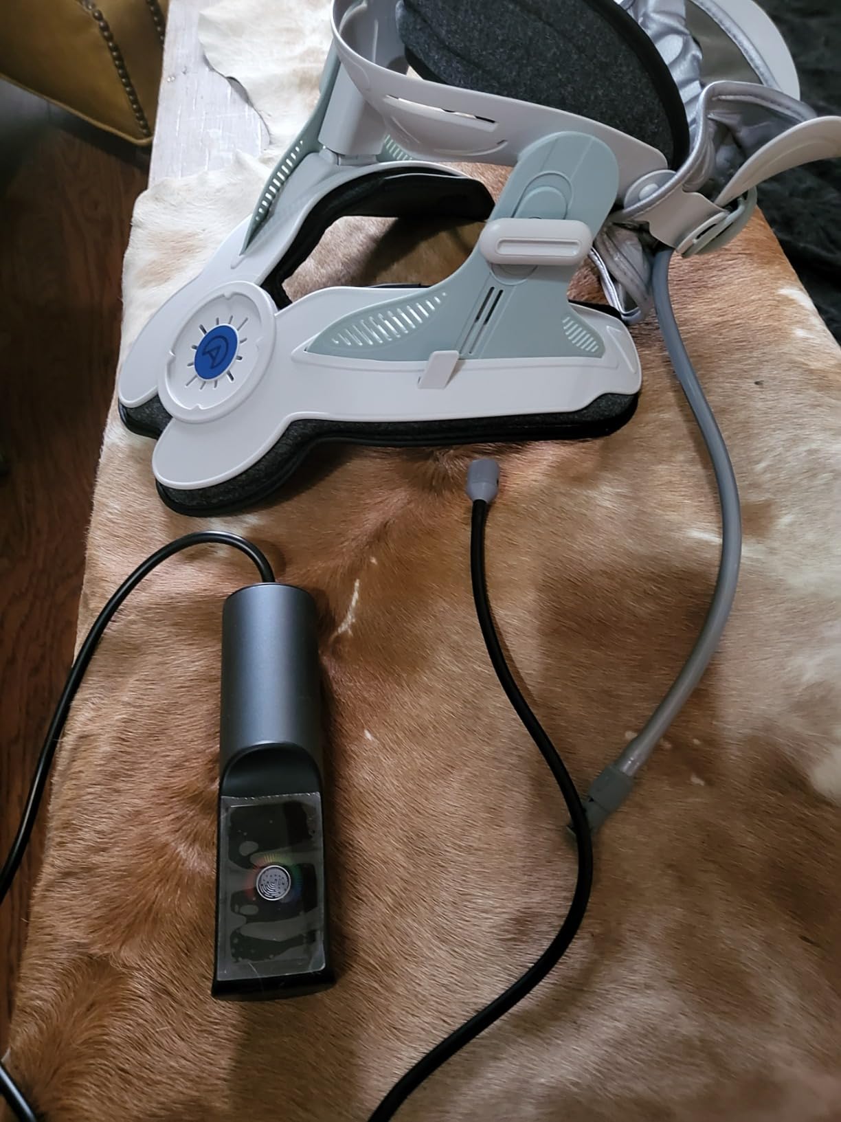 Neck Traction Device by Air Collar - Neck Stretcher - Cervical Traction Device - Neck & Shoulder Pain Relief - Stretcher Collar for Improved Spine Alignment - 2nd Generation (2nd Gen - Electric) customer photo 1