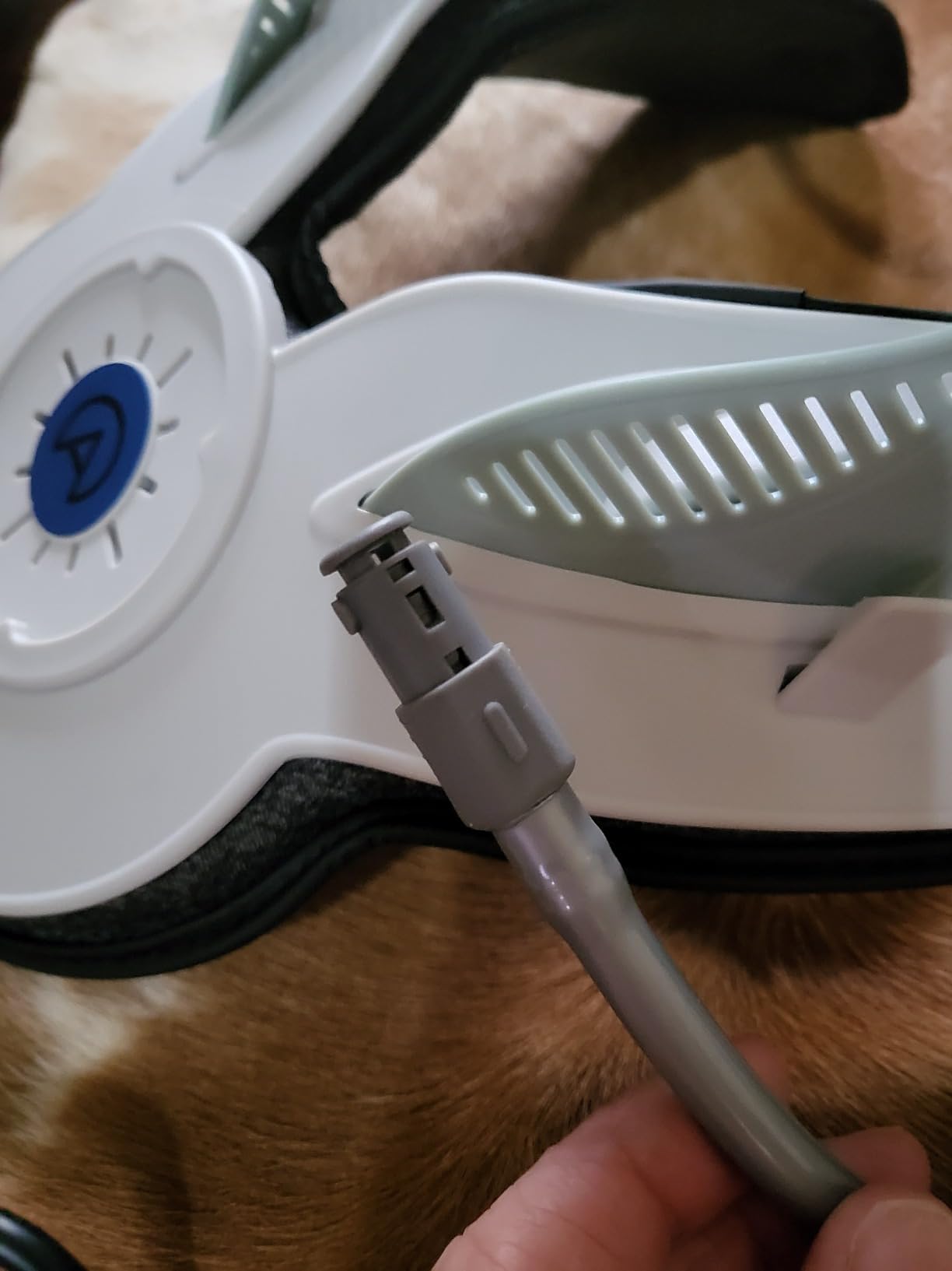 Neck Traction Device by Air Collar - Neck Stretcher - Cervical Traction Device - Neck & Shoulder Pain Relief - Stretcher Collar for Improved Spine Alignment - 2nd Generation (2nd Gen - Electric) customer photo 2