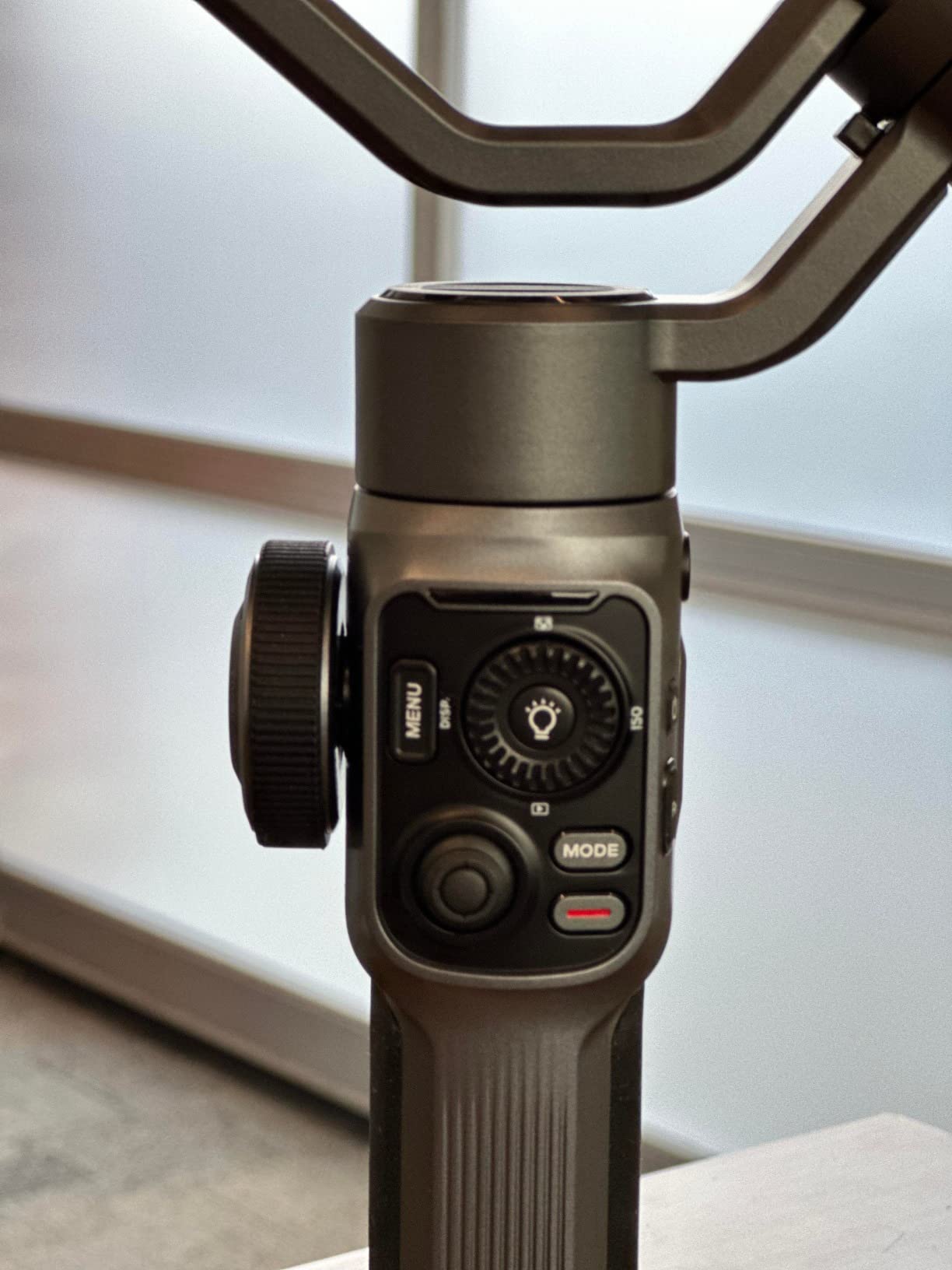 Zhiyun Smooth 5S Smartphone Gimbal Stabilizer 3-Axis with Built-in Fill Light for iPhone Android with Face Object Tracking for Vlog Video Live Stream customer photo 1