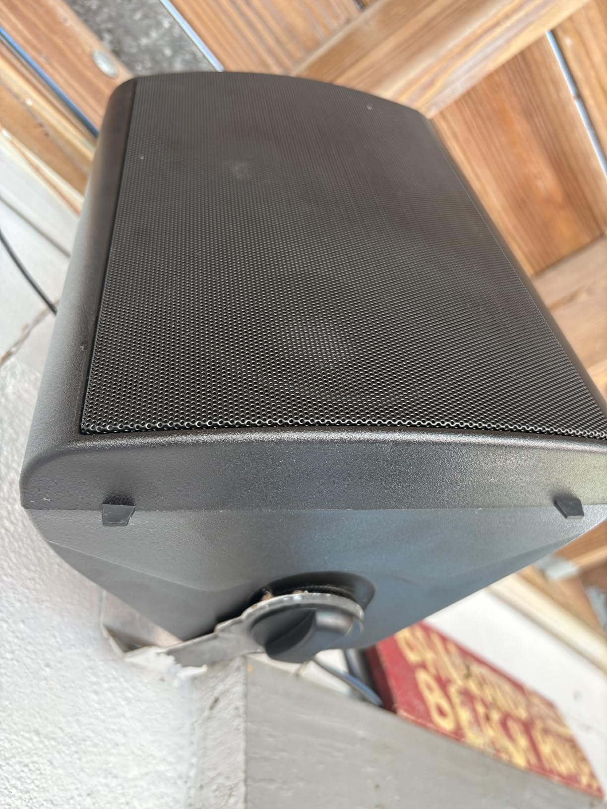 Herdio 6.5 Inches Outdoor Bluetooth Speakers Waterproof with Powerful Bass,Wall Mount Speakers Wired Weather Resistant for Patio Home Deck Porch Backyard 400 Watts(Black) customer photo 2