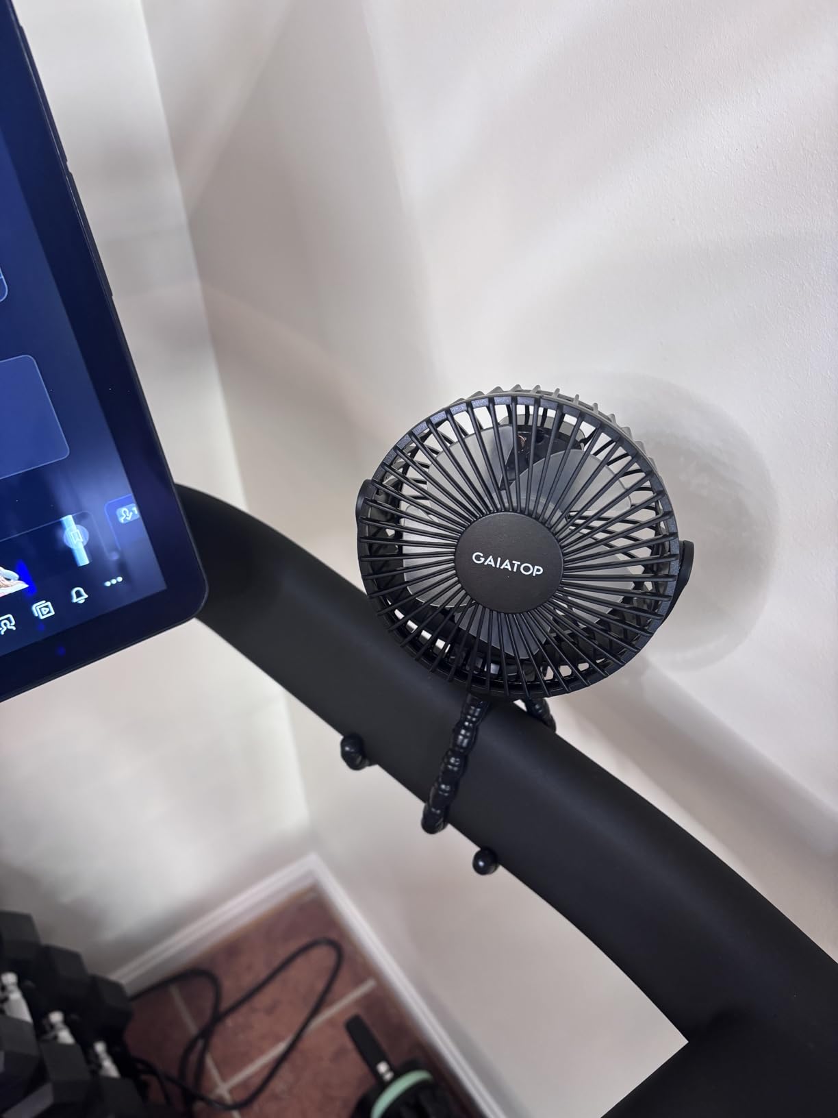 Gaiatop Mini Portable Stroller Fan, Battery Operated Small Clip on, Detachable 3 Speed Rechargeable, 360° Rotate Flexible Tripod customer photo 2