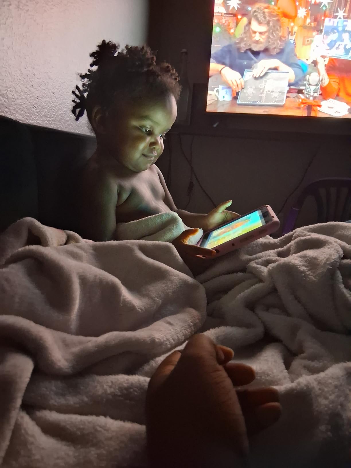 Amazon Fire HD 10 Kids Pro tablet (newest model) ages 6-12. Bright 10.1 inch HD screen, includes ad-free content, robust parental controls, 13-hr battery and slim case for older kids, 32 GB, Nebula customer photo 2