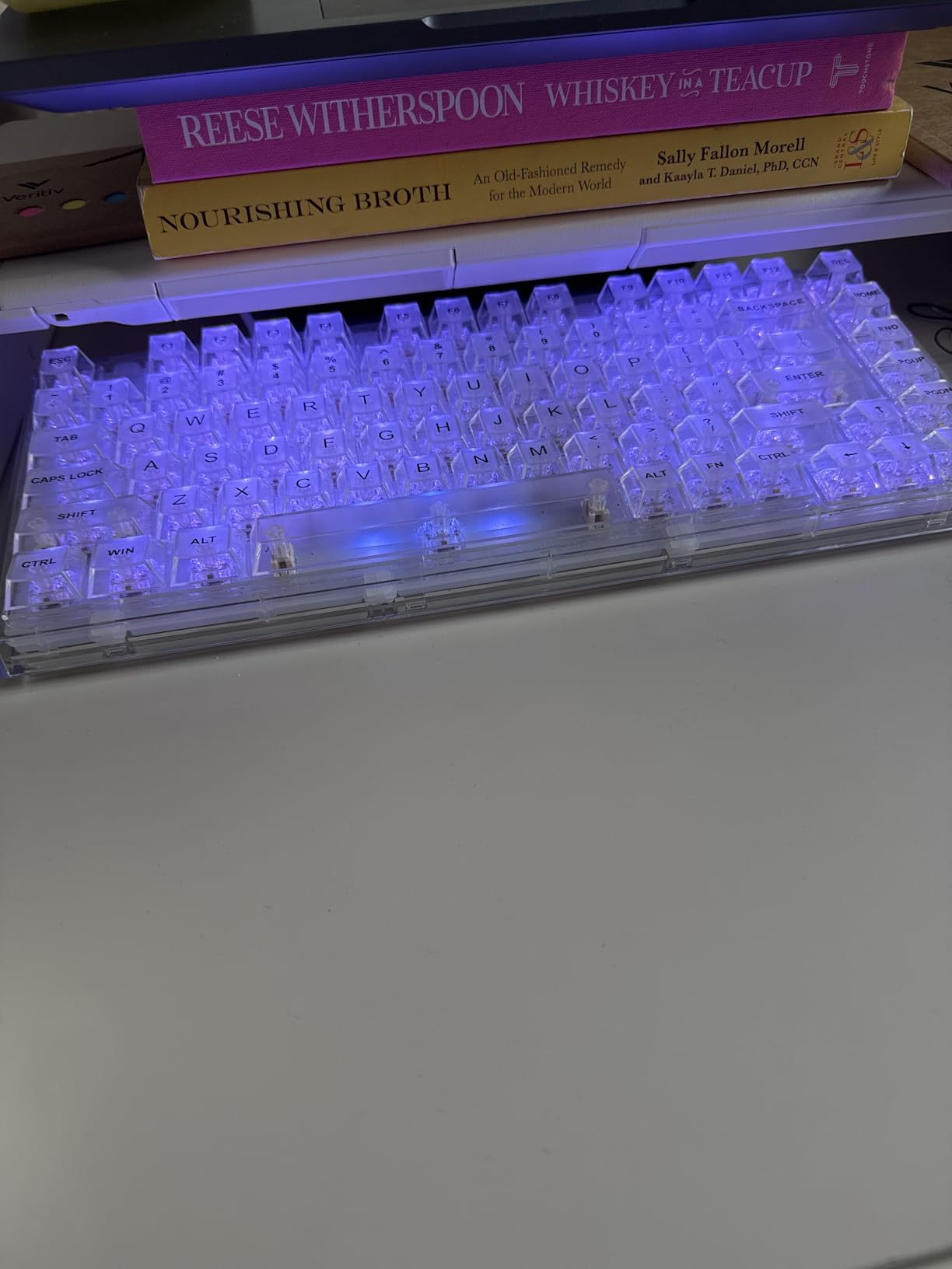 YUNZII X75 PRO 82 Key Wireless Hot Swappable Mechanical Gaming Keyboard with Transparent Keycaps,Gasket Mount,BT5.0/2.4G/USB-C for Windows/Mac(Kailh Jellyfish Switch, Wireless-White) customer photo 2