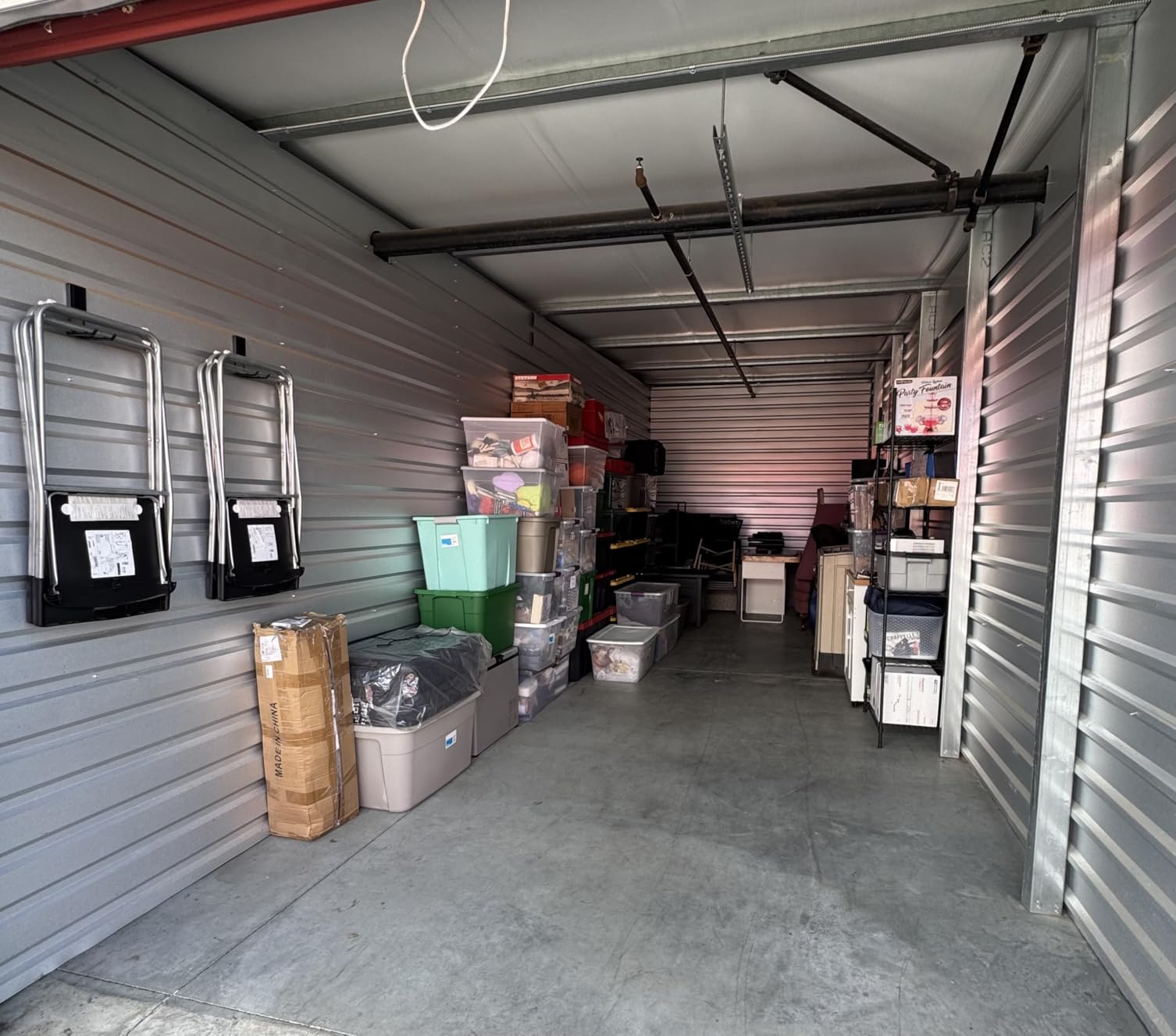 Highly Elastic Cargo Net, Simple Truck Bed Cargo Mesh Organizer, Suitable for Daily Light Loads of Trucks, 4'x4' Stretches to 7'x7' (Single Layer) customer photo 1