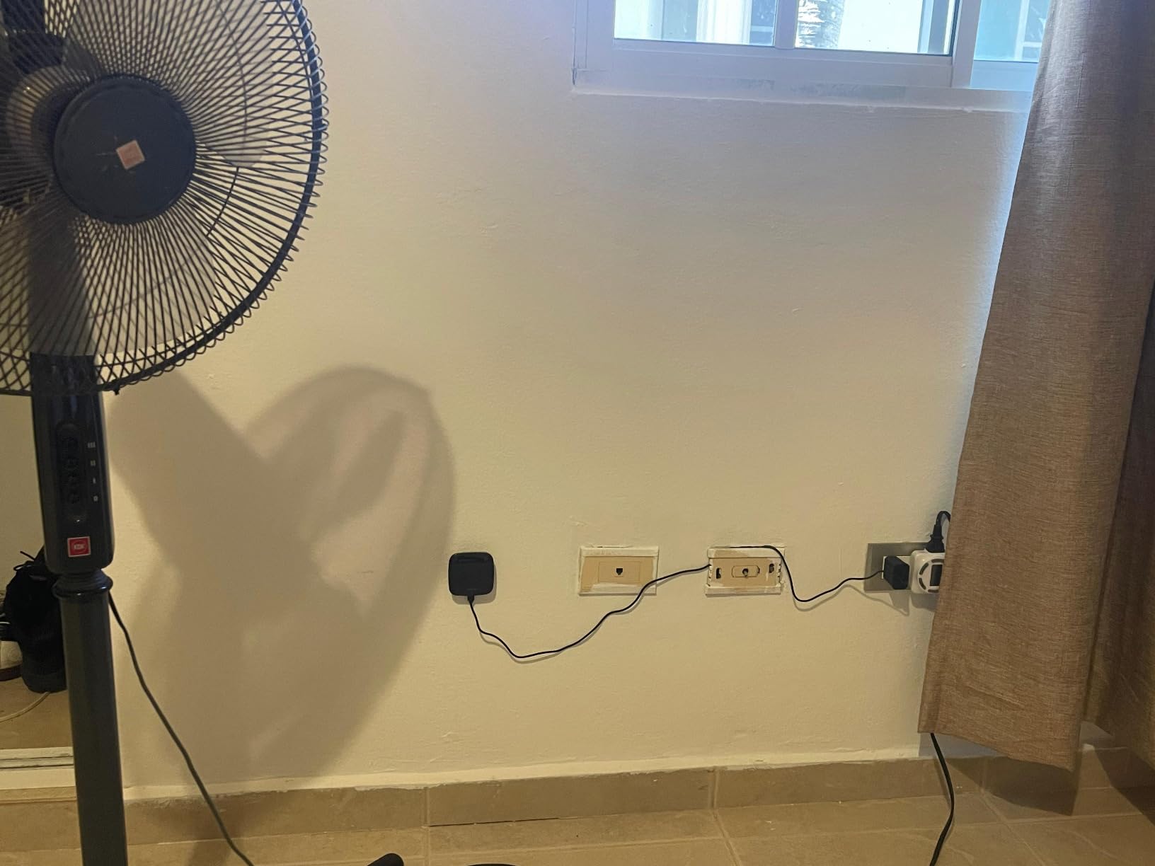 Breez Lite | Smart AC Controller for Mini-Split, Window & Portable Air Conditioners & Heat Pumps | Free App, No Subscriptions | Alexa, Google, Siri Shortcuts, SmartThings, IFTTT (White) customer photo 1