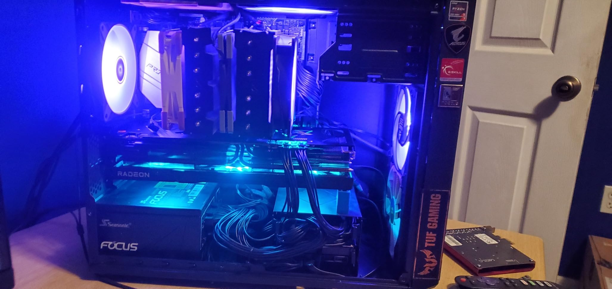 PowerColor Hellhound AMD Radeon RX 7900 XTX Graphics Card customer photo 2