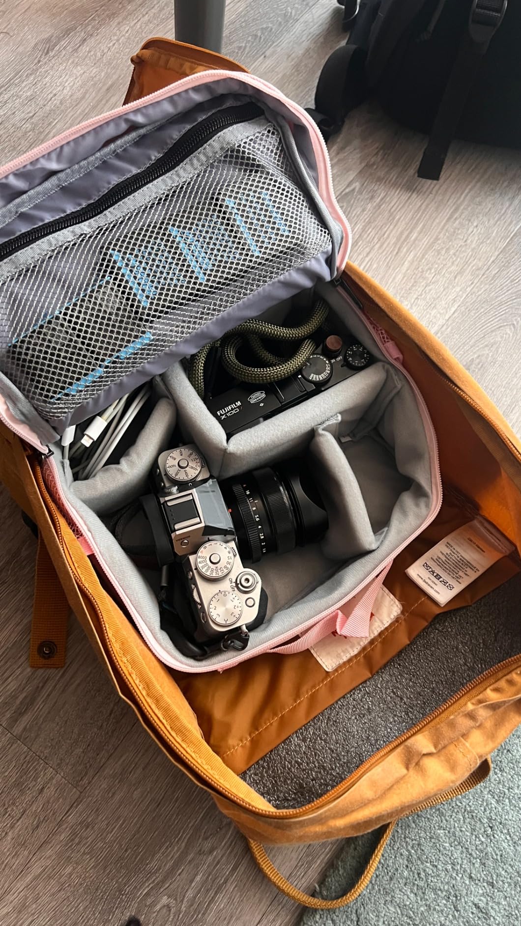 BAIGIO Camera Bag Insert Handbag Inner Case Large Capacity Small Camera Insert Bag Shockproof and Water-resistant DSLR SLR Foldable Protective Camera Organizer Cube Padded Camera Bag Pink customer photo 1