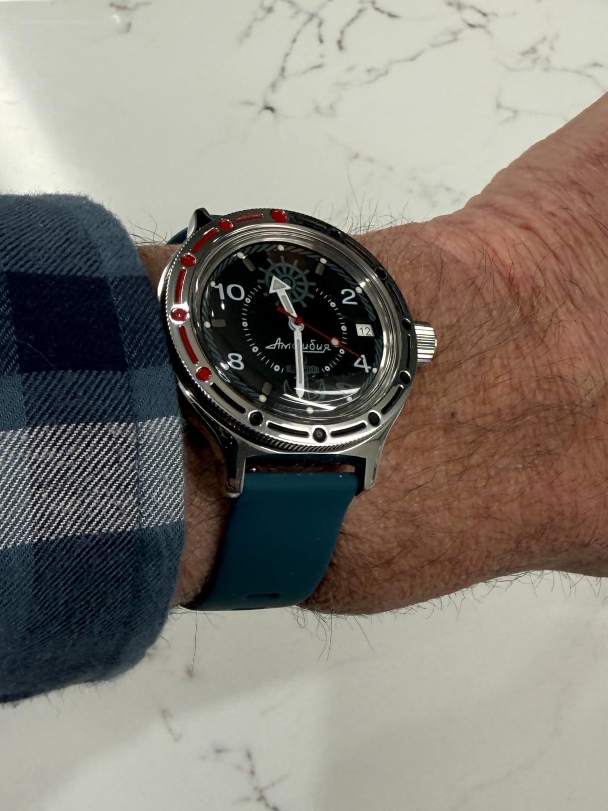 BISONSTRAP Silicone Watch Bands, Slim Watch Straps with Quick Release, 22mm, Black with Black Buckle customer photo 2