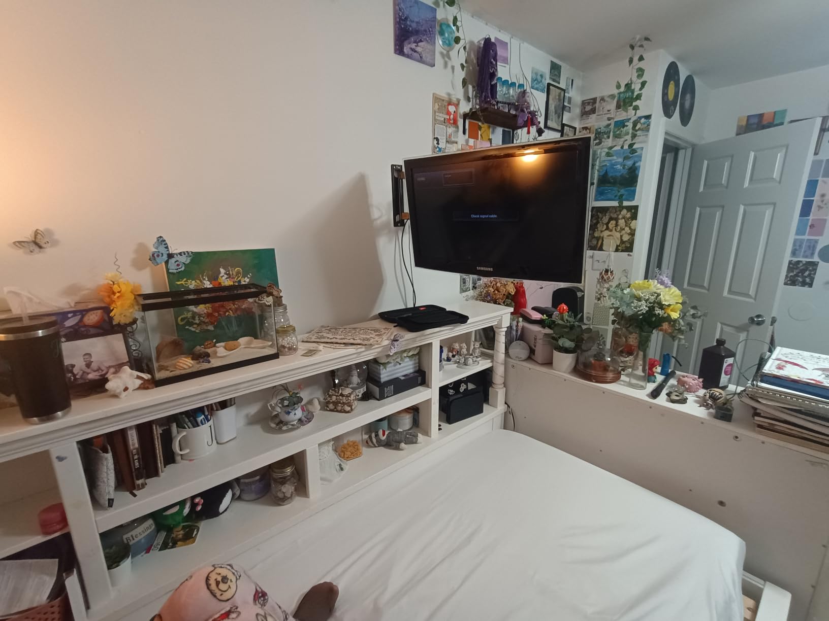 MOUNTUP Corner TV Wall Mount for Most 26-65 Inch TVs, Long Arm TV Mount with 30 Inch Extension Arm, Smooth Swivel Tilt Single Stud Full Motion Bracket Max VESA 400x400mm, 77 lbs Heavy Duty, MU0057 customer photo 2