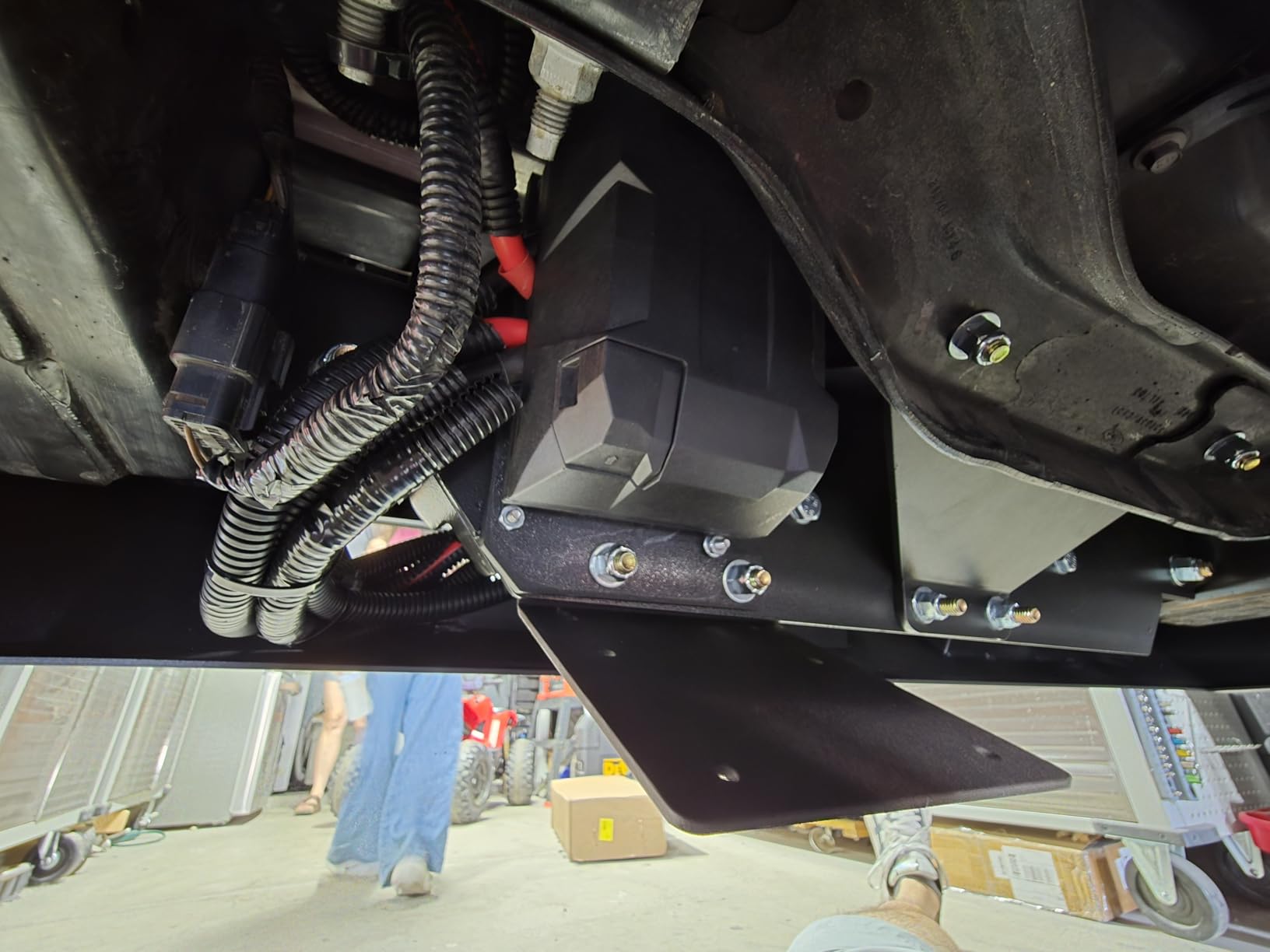 X-BULL Winch-13500 lb. Load Capacity Electric Winch -12V DC Power for Towing Truck Off Road, 2 in 1 Wireless Remote, 13500 XRS Series customer photo 1