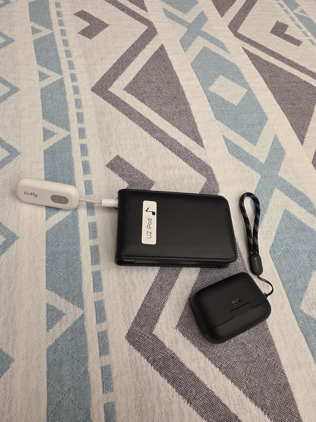 Twelve South AirFly SE | Bluetooth Wireless Audio Transmitter Adapter for AirPods/Headphones, 20+ Hr Battery customer photo 1