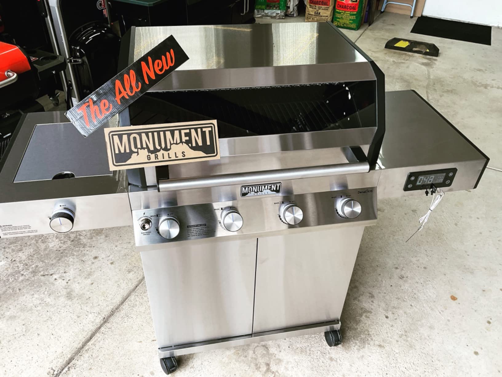 Monument Grills 4+1 Liquid Propane Gas Smart BBQ Grill, 4 Burners & 1 Side Burner, Denali 405 Stainless Steel with Smart technology, Knob Controls, Outdoor Use customer photo 1