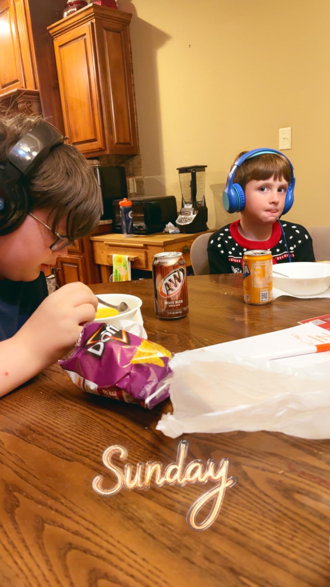 EarFun K1 Kids Headphones Wired with Microphone, 85/94dB Volume Limit Headphones for Kids, Portable Wired Headphone with Shareport, Stereo Sound Foldable Headset for School/Tablet/iPad, Black Red customer photo 1