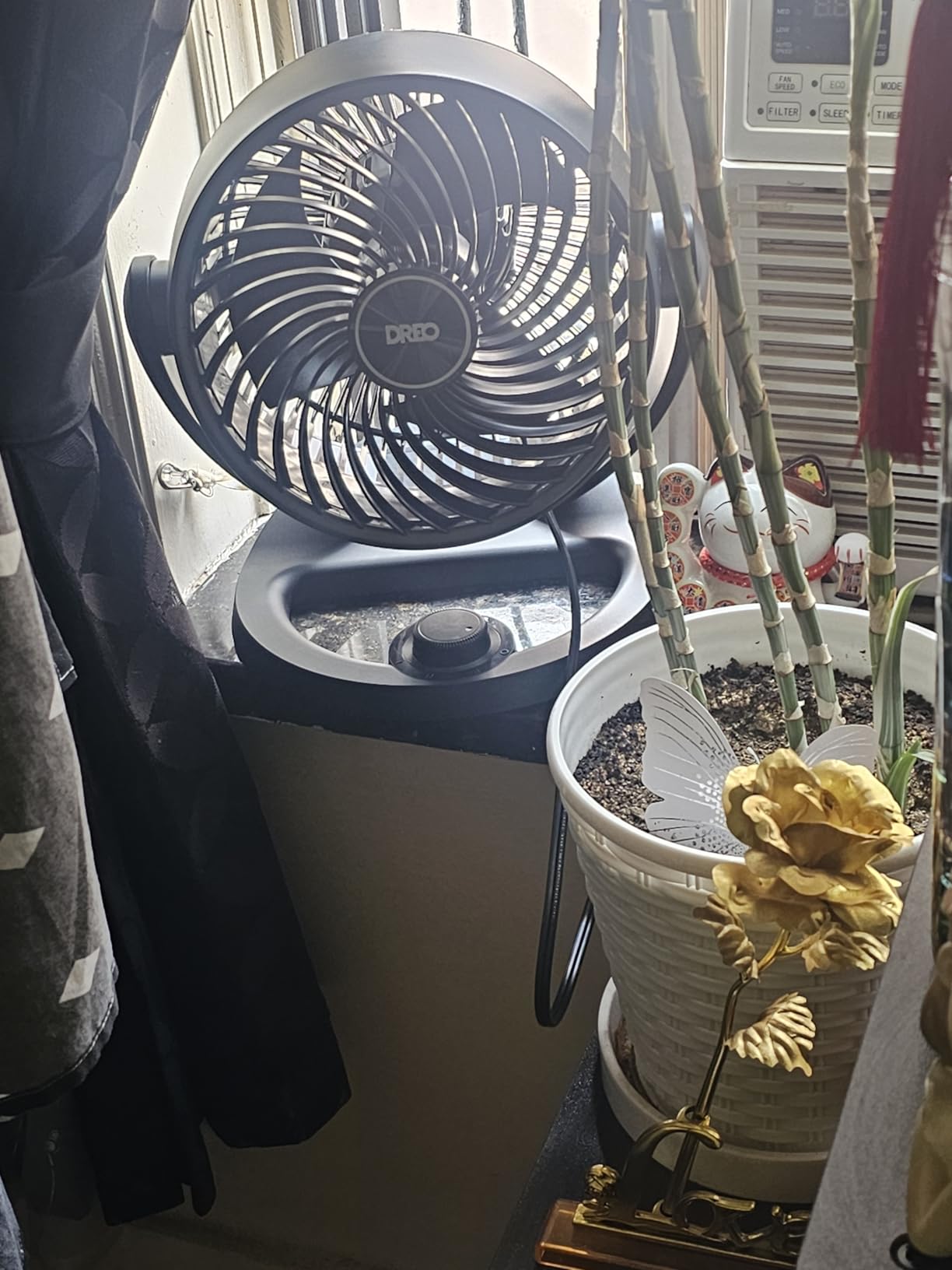 DREO Fan for Bedroom, 12 Inches, 70ft Powerful Airflow, 25db Quiet Table Air Circulator Fans for Whole Room, 120 Degree Adjustable Tilt, 3 Speeds, Desktop Fan for Home, Office, Kitchen customer photo 2