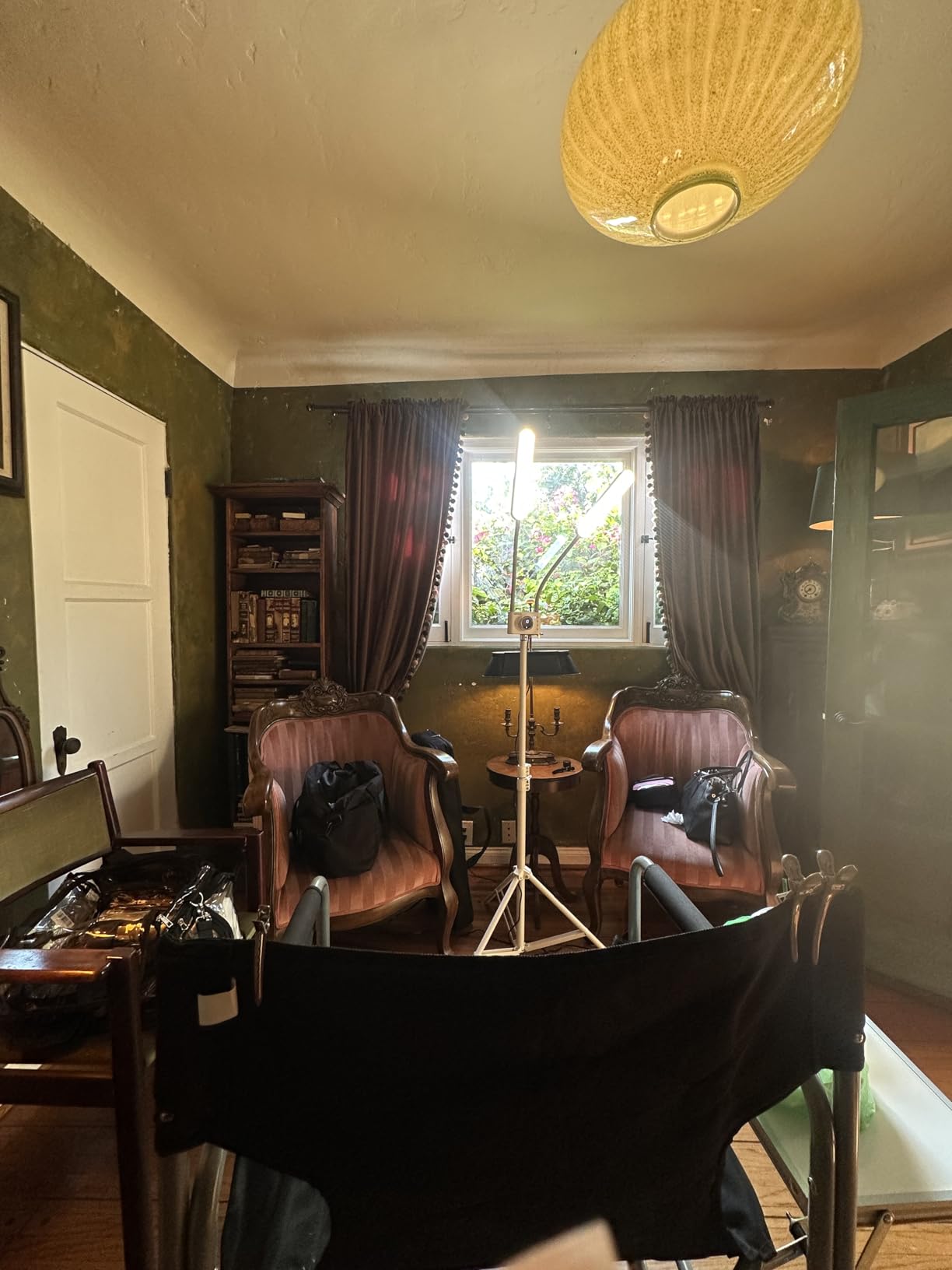 NEEWER Esthetician Light with Phone Holder & Travel Bag Kit, Support 2.4G/PC/MAC Control & Separate Control of 2 LED Light Heads, CRI98+ Bi Color Stepless Dimmable Tattoo Lighting Lash Lamp, BH40B customer photo 2