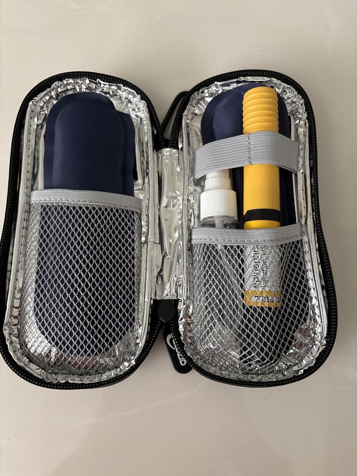 Gelozid Insulin Pen Cooler Travel Case Diabetic Medication Insulated Cool Organizer with 2 Reusable Ice Packs for Insulin Pen and Other Diabetic Supplies, for the Daily Life and Trip(Black) customer photo 1