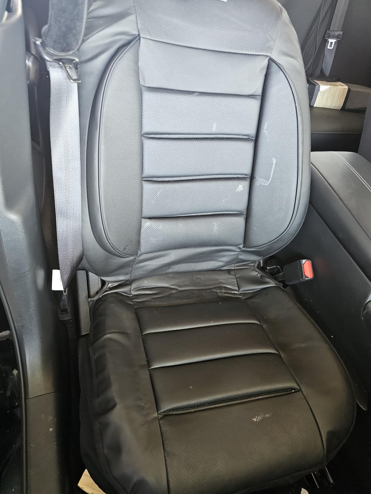 CAR PASS Leather Seat Covers Full Set Universal Water Resistant 3D Foam Back Support, Luxury Comfort Automotive 5 Seat Covers All Season Fit for SUV,Sedan,Van, Airbag Compatible Elegance(Pure Black) customer photo 1