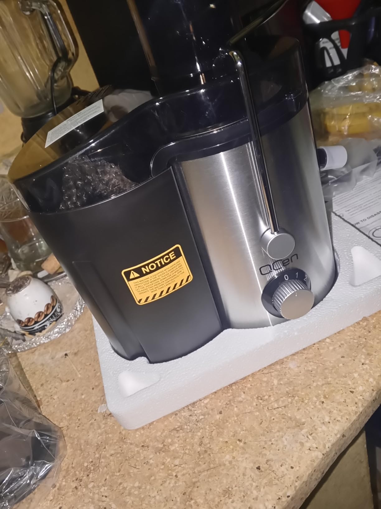 Qcen Juicer Machine, 800W Centrifugal Juicer Extractor with Wide Mouth 3