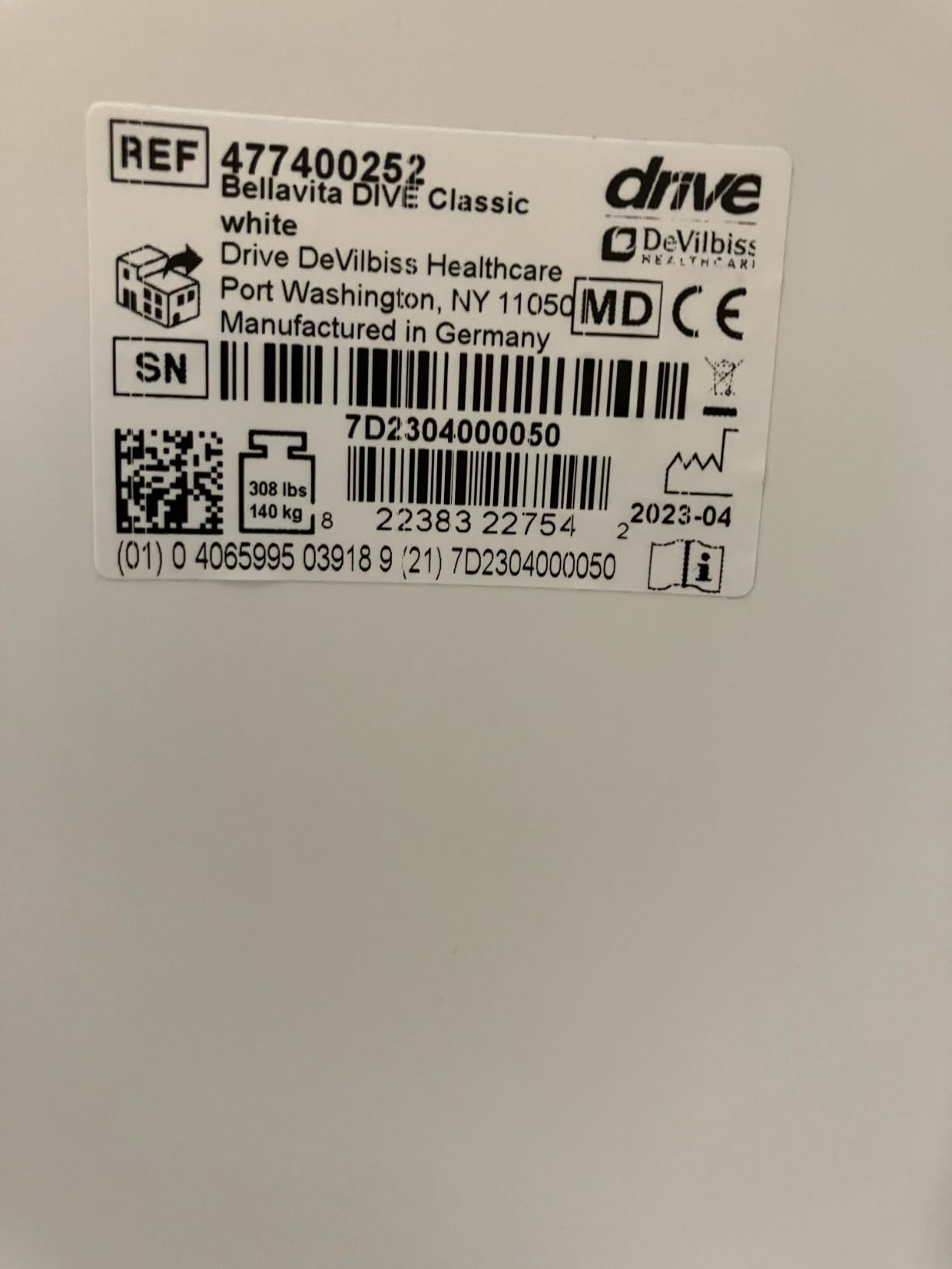 Drive Medical Bellavita Dive Bath Lift Chair, Reclining Electric Auto Bath Lifter & Tub Chair Lift, Bathtub Seat Transfer Chair with Open Seat Design, White customer photo 2