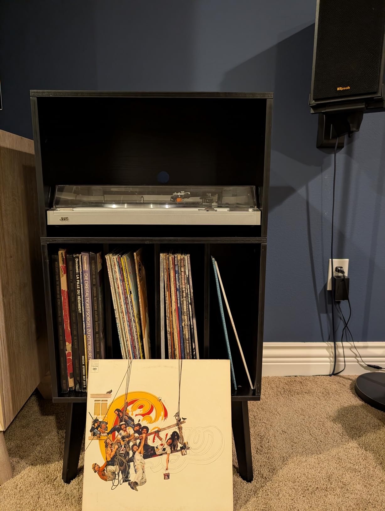 Lerliuo Record Player Stand, Walnut Turntable Stand Holds up to 160 Albums, Mid-Century Vinyl Storage Cabinet Table with Solid Wood Legs customer photo 2