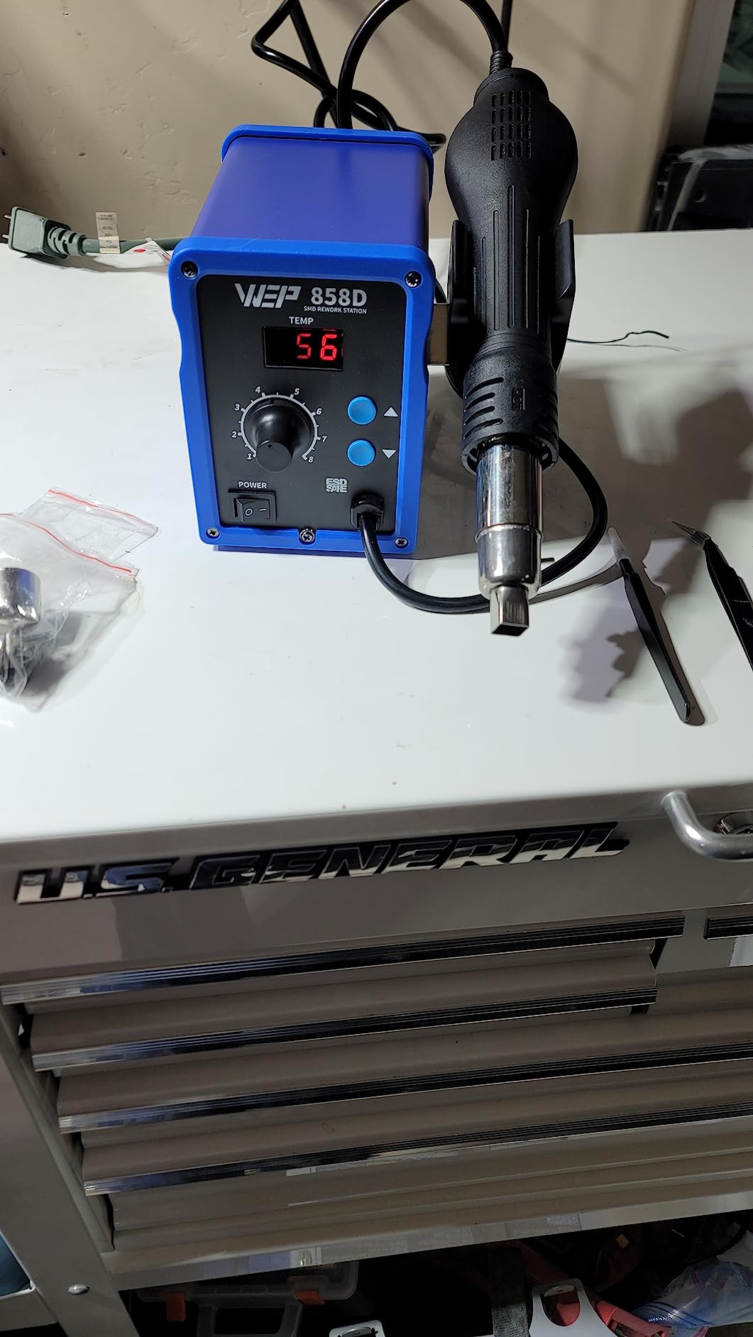 WEP 858D Hot Air Rework Soldering Station with Temperature Control, Adjustable Air Volume, Digital Display for SMD Soldering with 4 Extra Hot Air Nozzles customer photo 1