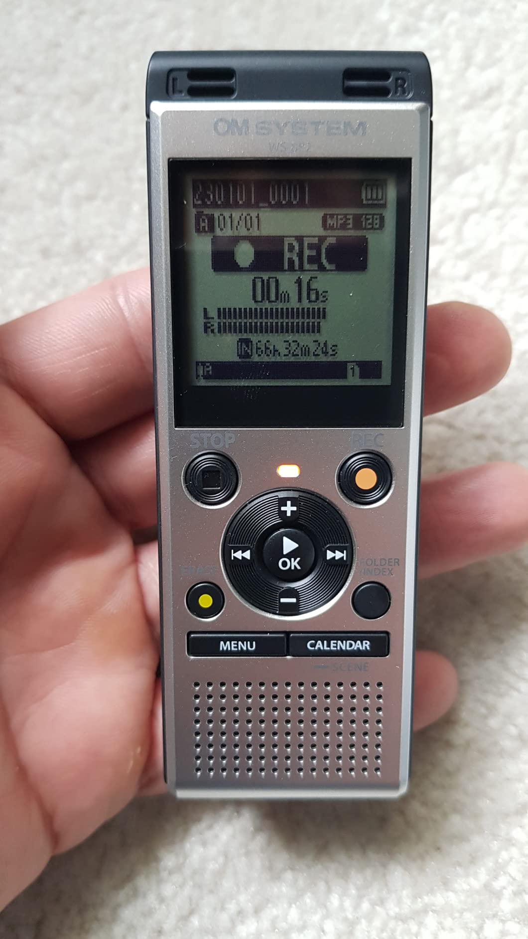 OM SYSTEM Olympus WS-882 Digital Voice Recorder with Linear PCM/MP3 Recording customer photo 2