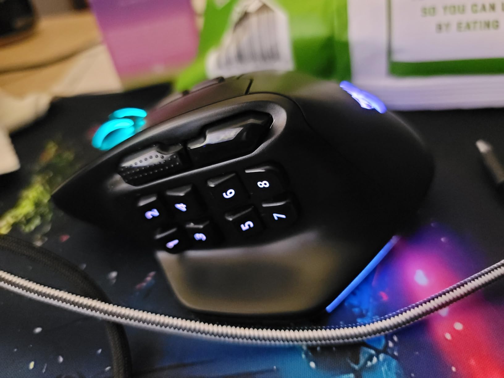 Redragon M811 PRO Wireless MMO Gaming Mouse, 15 Programmable Buttons RGB Gamer Mouse w/Ergonomic Natural Grip Build, 10 Side Macro Keys, Software Supports DIY Keybinds & Backlit customer photo 2