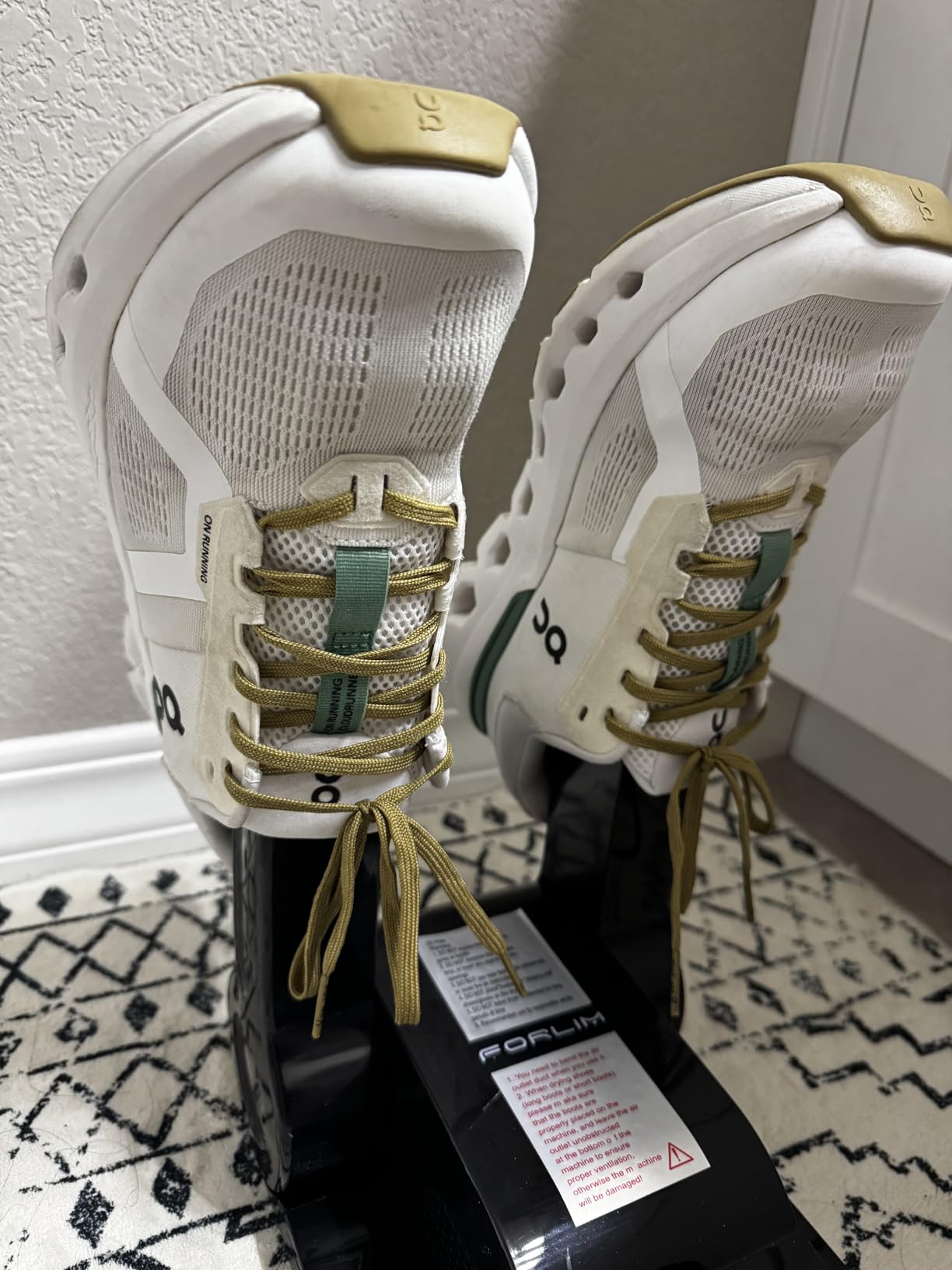 FORLIM Boot Dryer for Work Boots, Shoe Dryer with Heat Blower, Glove Dryer & Boot Warmer - 180° Adjustable Dry Rack - Telescopic Bendable Dry Ports - Intelligent Timer - Black customer photo 1