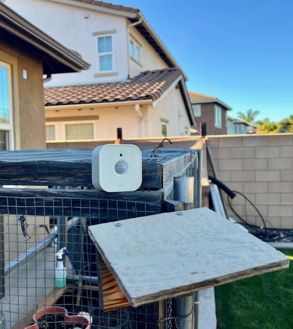 Eve Motion (Matter) - Smart Motion Sensor with Light Sensor, IPX3 Water Resistance, Automatic Activation of Lights and Devices, Thread customer photo 1
