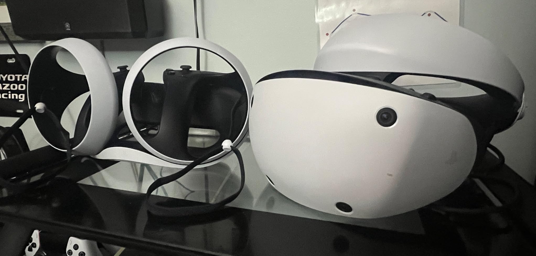 PlayStation VR2 Horizon Call of The Mountain™ Bundle (PSVR2) customer photo 1