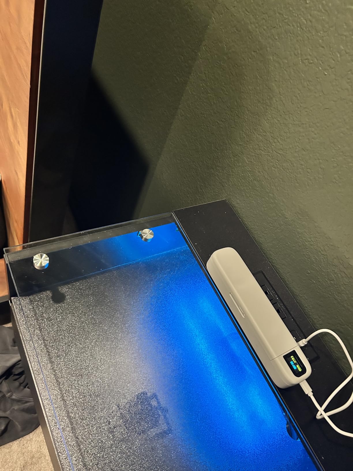 Daviky Automatic Pill Dispenser, Smart Pill Organizer with Alarm, Pill Box 7 Day with APP, Weekly Travel Pill Case, Portable Pill Reminder for Medicines, Supplements and Vitamins (Pink) customer photo 2