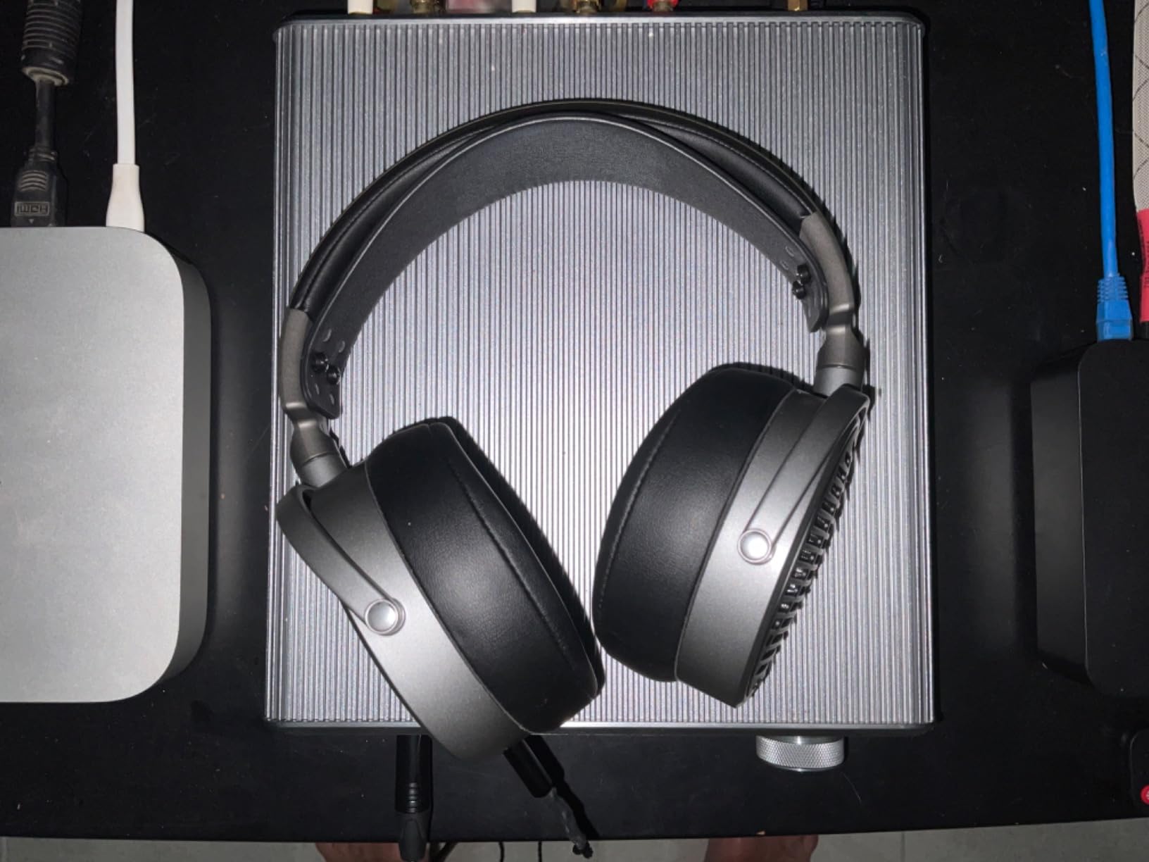 Audeze MM-100 Professional Open-Back Headphones, Planar Magnetic, Wired customer photo 1