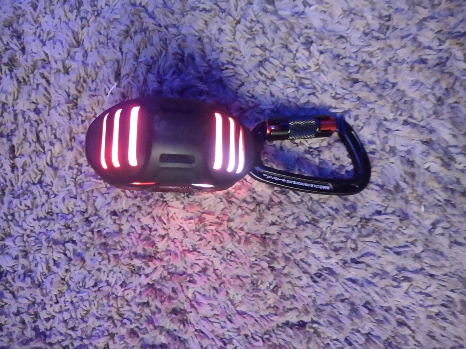 comiso Shower Bluetooth Speaker, Waterproof Bluetooth Speakers IPX7, Floating Portable Wireless Speaker with LED Light, Loud HD Sound and Bass for Travel Beach Shower, Ideal Gifts for Men and Women customer photo 1